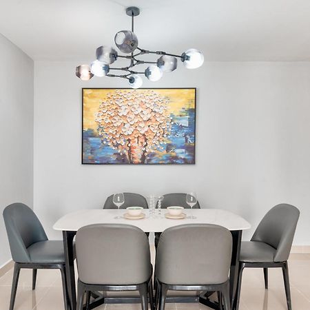 Elysium Cbd Rivergate Apartment - Pool - Free 4G Sim For 3 Nights Ho Chi Minh-stad Buitenkant foto